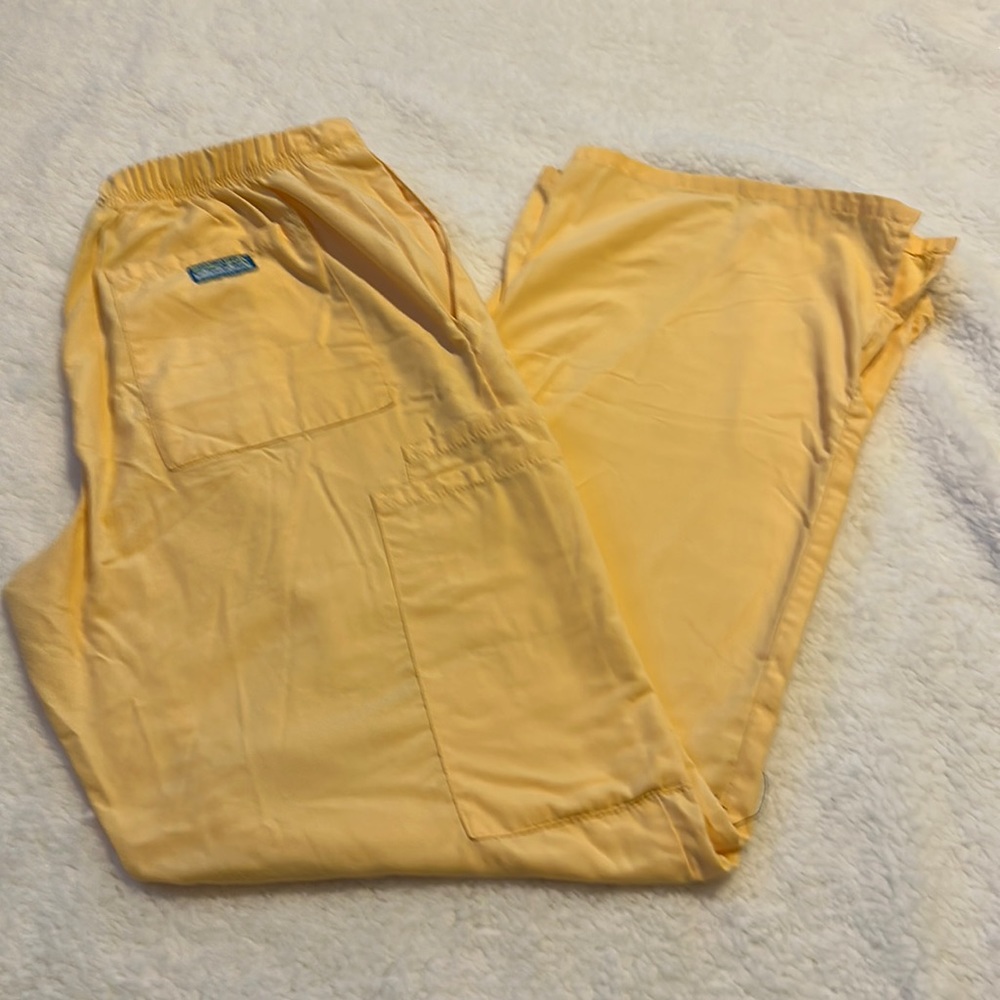 BUTTER SOFT UA SMALL PANT SOFT YELLOW COLOR